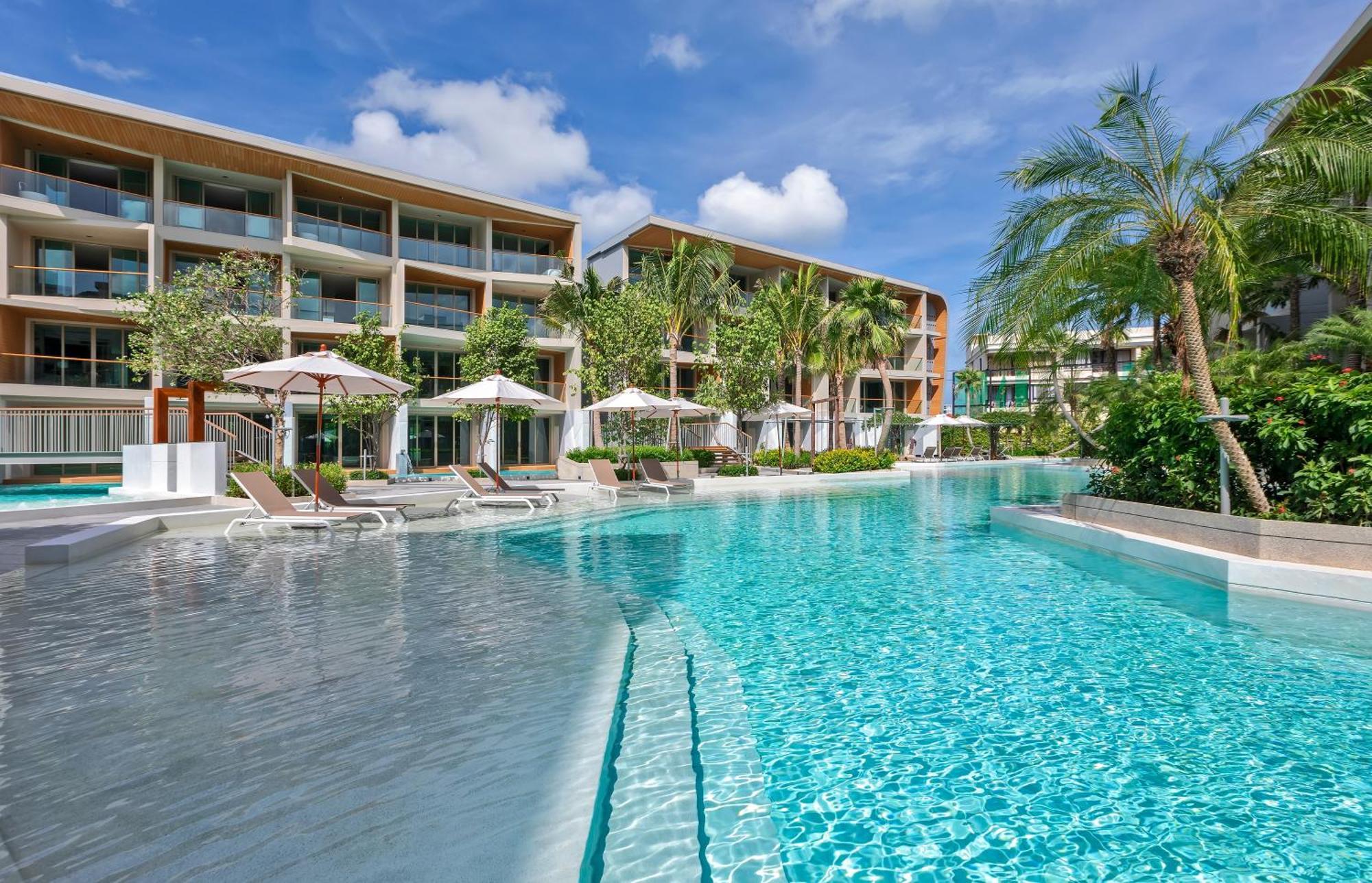 Wyndham Grand Nai Harn Beach Phuket Bagian luar foto